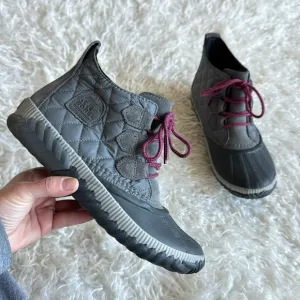 SOREL Out N About Plus Womens Quarry Waterproof Ankle Boots Sz 9 Gray Pink