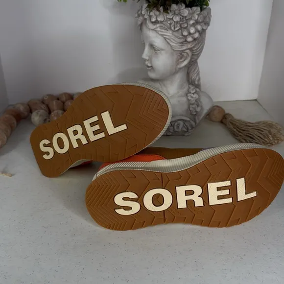 Sorel Women's ONA BLVD Classic Waterproof Sneaker Sz 7.5