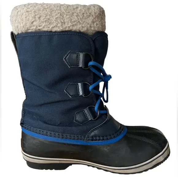 Sorel Youth Nylon Yoot Pac Boot. Blue. Lace up toggle closure. Sz 6.