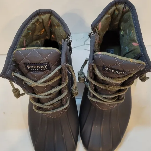 Sperry Top Sider Saltwater Duck Boots Women’s Size 6M  STS93027 Gray Quilted