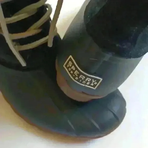 SPERRY Top Sider Navy Quilted Boots