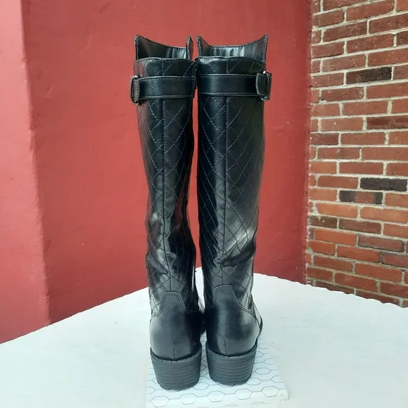 St. John's Bay Duluth Tall Riding Boots Quilted Shield Comfort Knee High Black