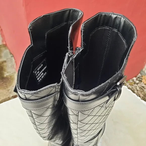 St. John's Bay Duluth Tall Riding Boots Quilted Shield Comfort Knee High Black