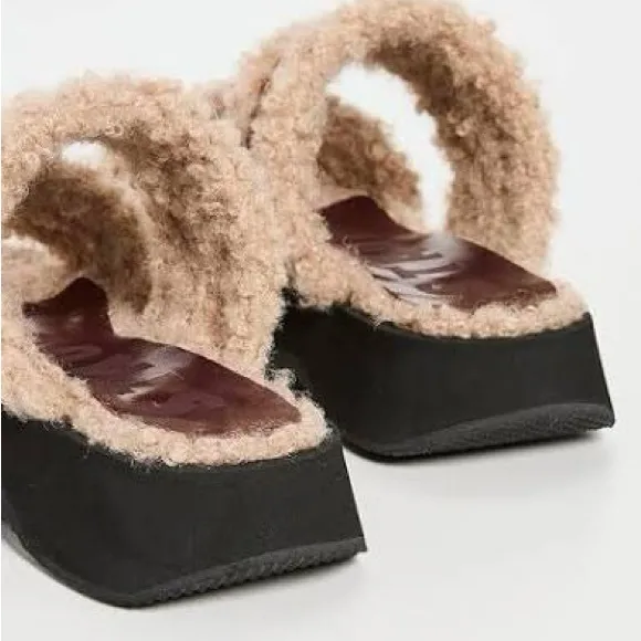 Staud Siesta shearling slide in doe