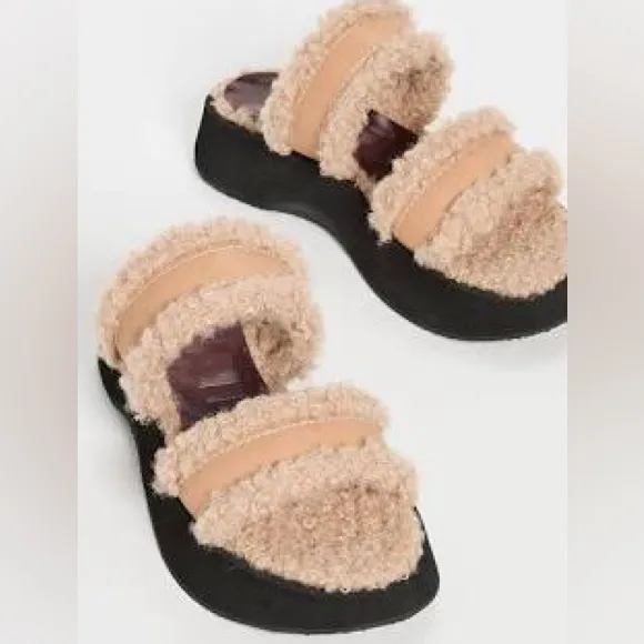Staud Siesta shearling slide in doe