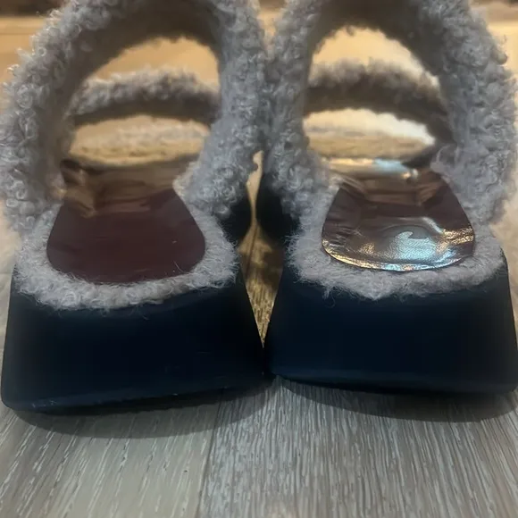 Staud Siesta shearling slide in doe