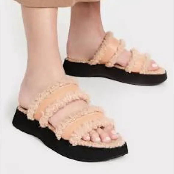 Staud Siesta shearling slide in doe