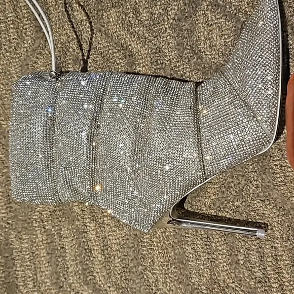 Steve Madden Cloak-r  rhinestone stiletto heel puffer boots  Nwot