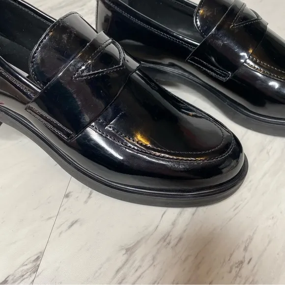 Steve Madden Lorenn Black Patent Loafer 9 1/2 M