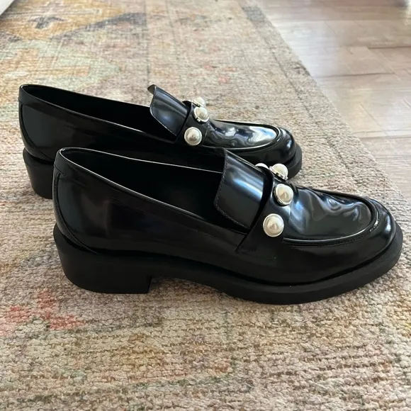 Stuart Weitzman Portia Bold Loafers Black.