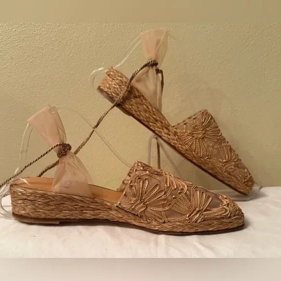 Stuart Weitzman Tan Floral Rufia, Organza Mesh Espadrilles, NWOB, Size 7-1/2