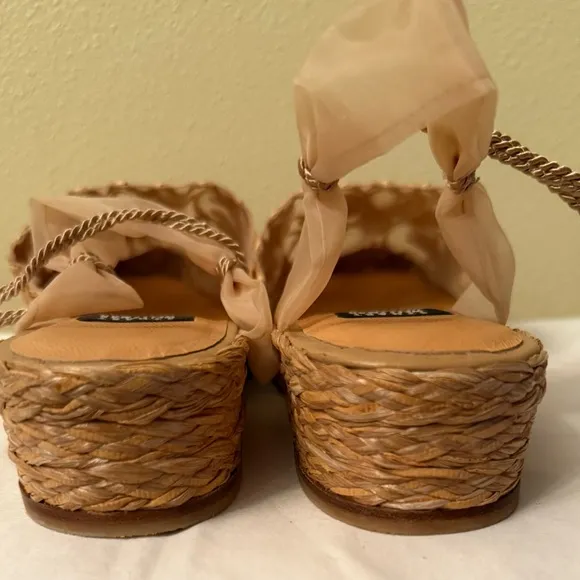 Stuart Weitzman Tan Floral Rufia, Organza Mesh Espadrilles, NWOB, Size 7-1/2