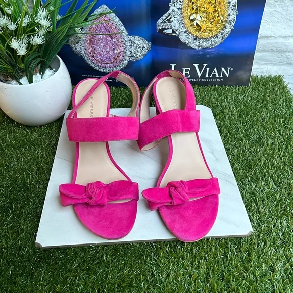 STUART WEITZMANBandeau Block Heel Barbie Pink suede Leather size 7