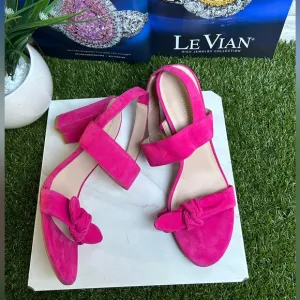STUART WEITZMANBandeau Block Heel Barbie Pink suede Leather size 7
