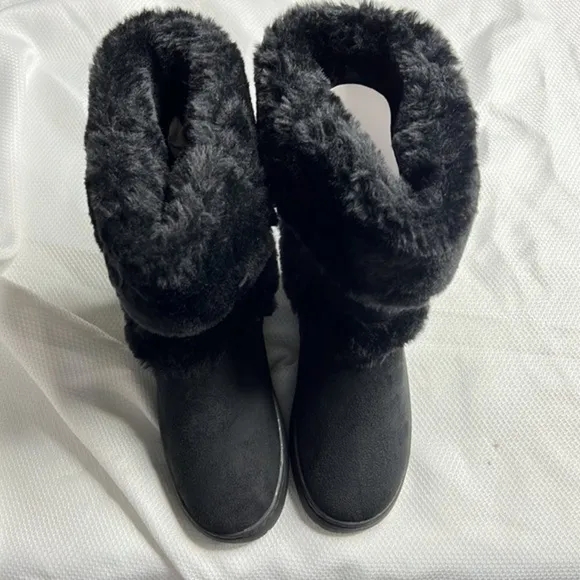 Style &amp; Co woman’s Cold weather boots -style Witty F in Black size 7