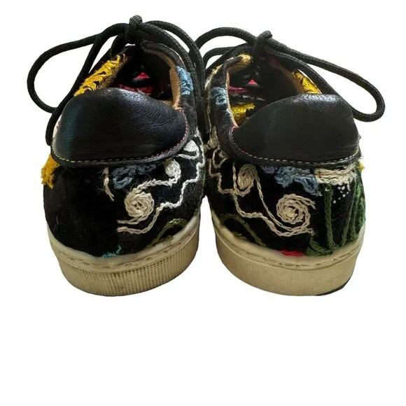 Suzani Women's Embroidered Floral Geometric Design Sneakers Size 37 (6.5-7)