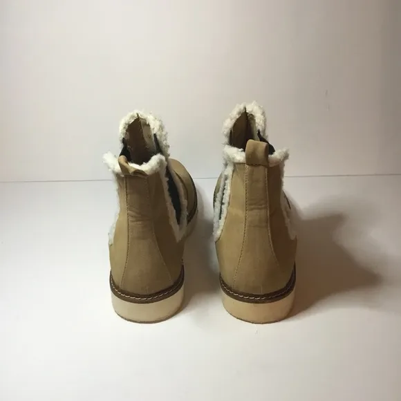 Tan Women’s CCOCCI Shearling-Lined Ankle Boots Size 7
