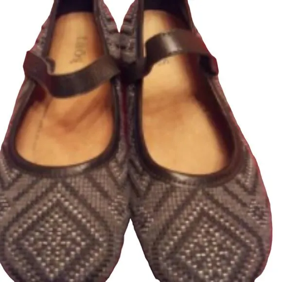 TAOS Geo Weave Fabric Strap-over MARY JANE Flats size 6