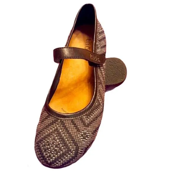 TAOS Geo Weave Fabric Strap-over MARY JANE Flats size 6
