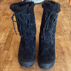 The North Face Black Winter Rain Boots with Lace-Up Design