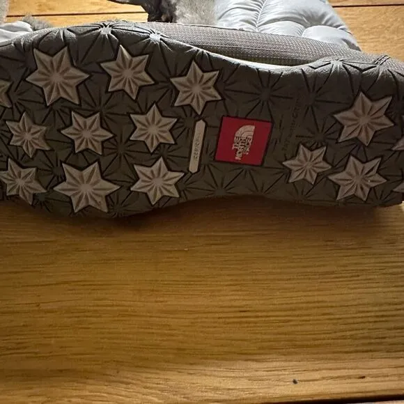 The North face icepick quilted boots white down 6.5