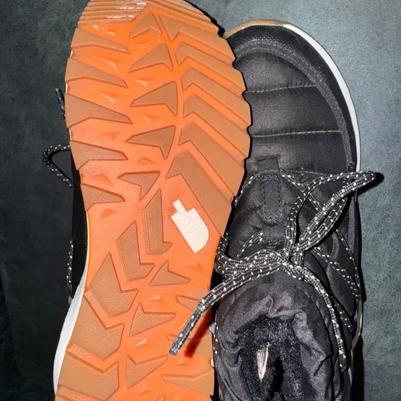 The North Face Women's Black Fleece-Lined Boots