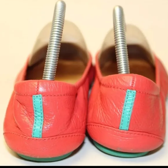 Tieks Coral Red Leather The Ballet Flat Chic Comfort Travel Shoes 9 EUC 👀