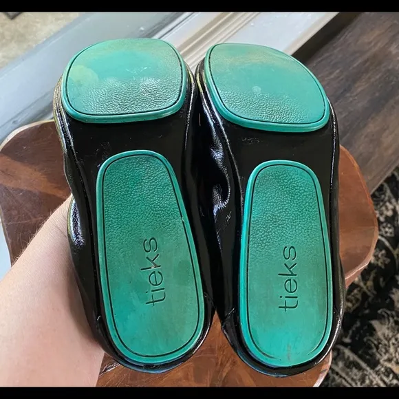 🖤Tieks in BLACK size 7 women's travel flats all-leather rubber soles teal