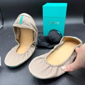 TIEKS Sz 8 New Taupe Nude Brown w/ Box Ballet Flats Travel Party