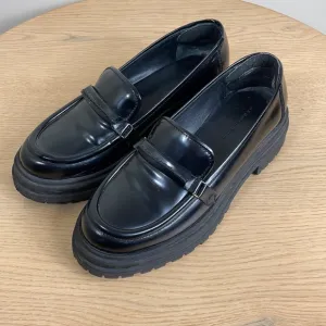 Tila March Paris Black Loafers
