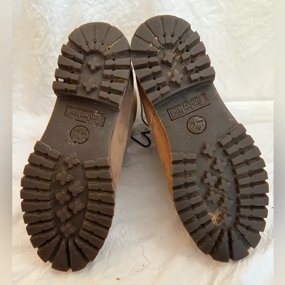 Timberland vintage bootsMen’s 7 / Women’s 8.5-9
