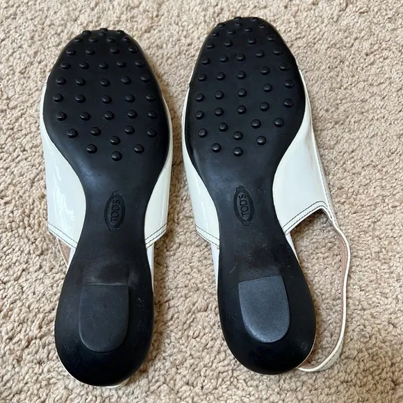 Tod's SZ 10, made in Italy smooth white flats with back ankle strap.