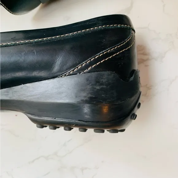 Tod’s Womens Black Leather Rubber Sole Loafers | Size 9.5