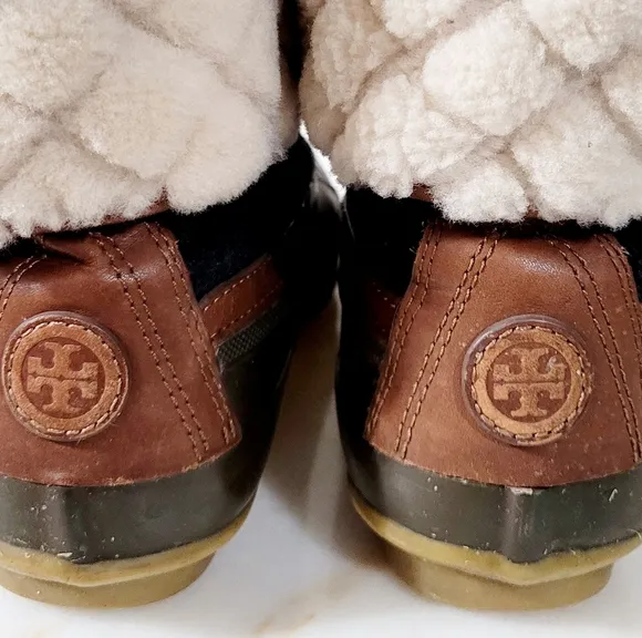 Tory Burch Abbott Shearling Duck Boots Front Zip Almond/Charcoal/Olive US 9