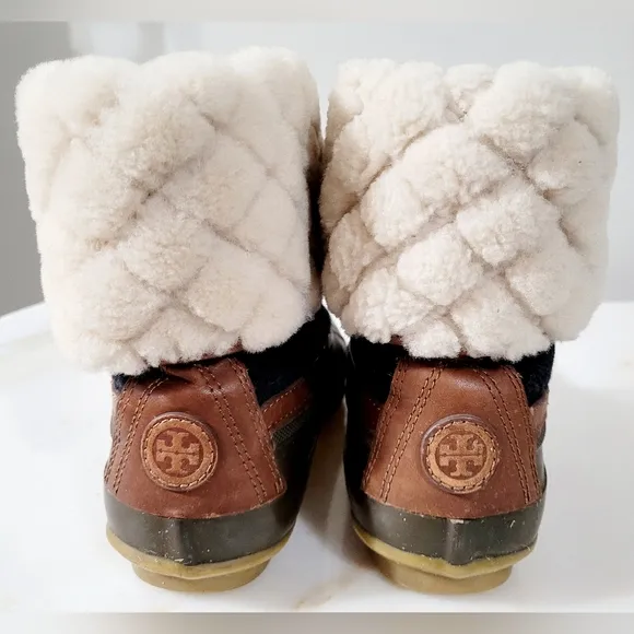 Tory Burch Abbott Shearling Duck Boots Front Zip Almond/Charcoal/Olive US 9