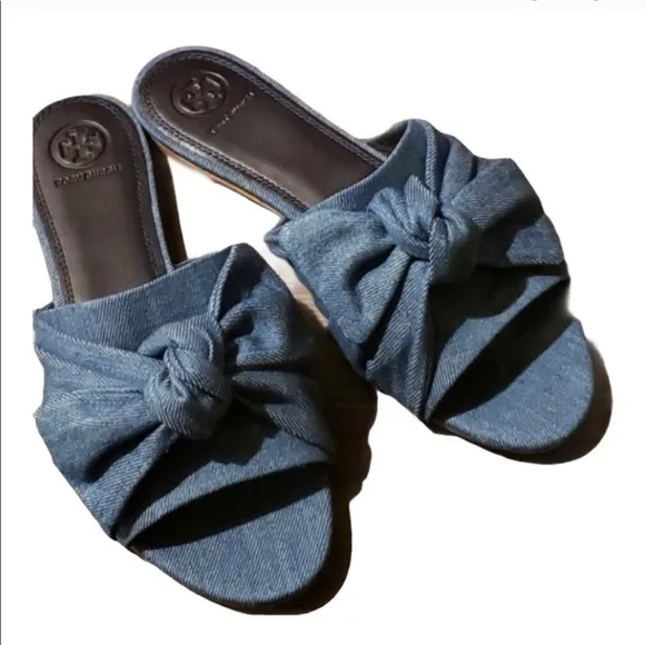 TORY BURCH Annabelle Bow Slide Denim Chamb…