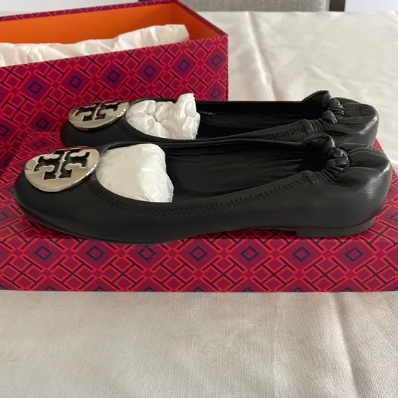TORY BURCH Black Reva / Minnie Travel Ballet Flats, Size 6.5. Like New