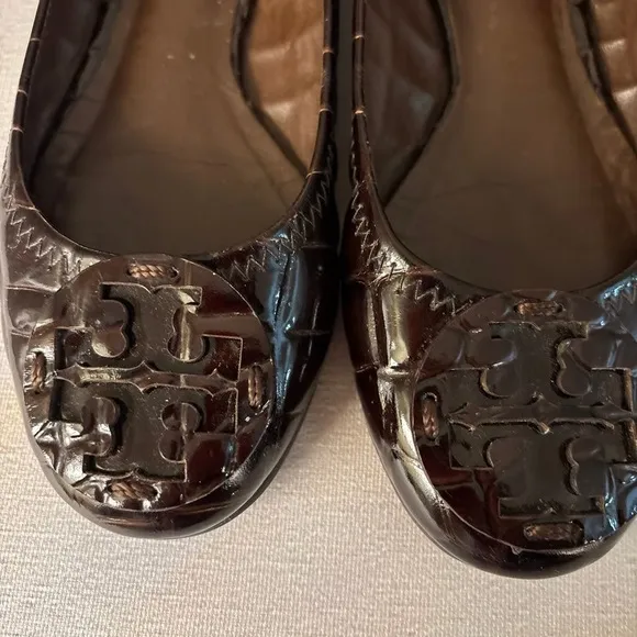 Tory Burch Brown Crocodile Patent Leather Reva Ballet Flats Sz 5M
