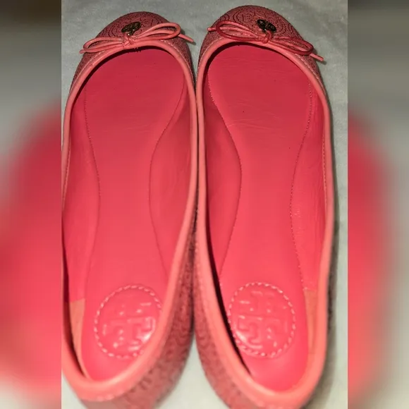 Tory Burch Coral Rose Petal Chelsea Stitched Logo Ballerina Flats Size 8.5M