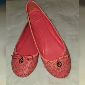 Tory Burch Coral Rose Petal Chelsea Stitched Logo Ballerina Flats Size 8.5M