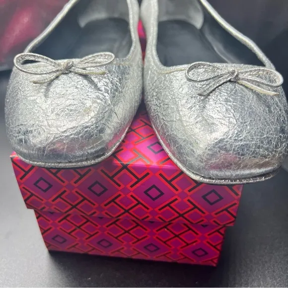 Tory Burch Laila 2 driver  Silver Ballet Flats
