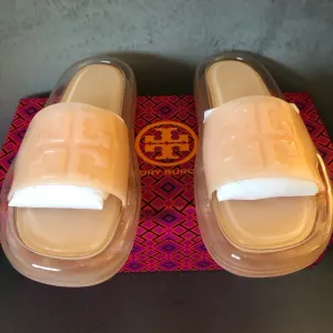 Tory Burch Logo-Embossed Bubble Jelly Slides