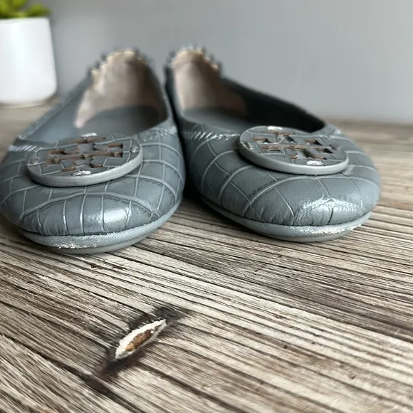 Tory Burch Minnie Travel ballet flats in Zinc size 8 great condition