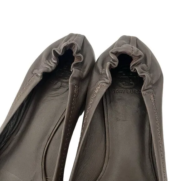 Tory Burch Minnie Travel Ballet Flats Size 9.5 Brown Leather Logo Old Money