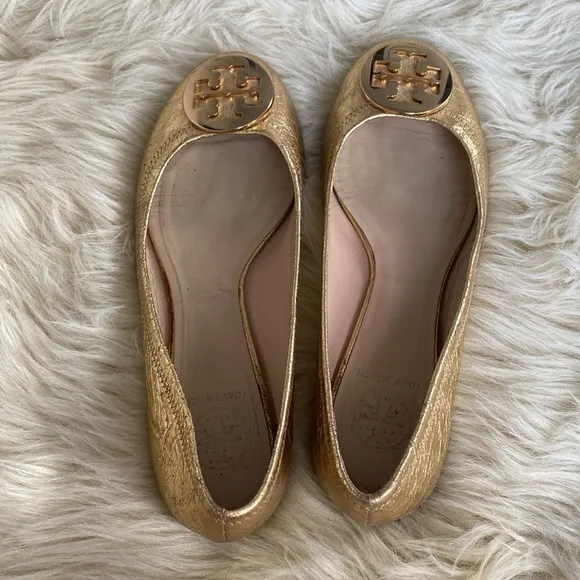 Tory Burch MINNIE TRAVEL BALLET Gold Flats sz 8M- Preowned