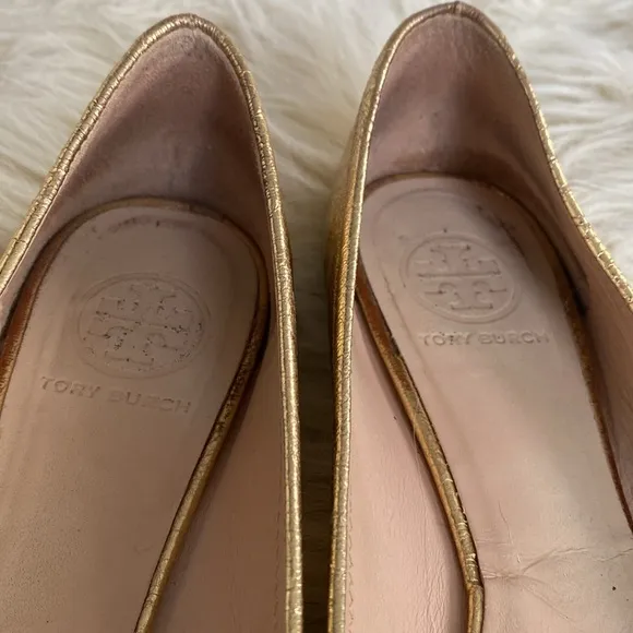 Tory Burch MINNIE TRAVEL BALLET Gold Flats sz 8M- Preowned