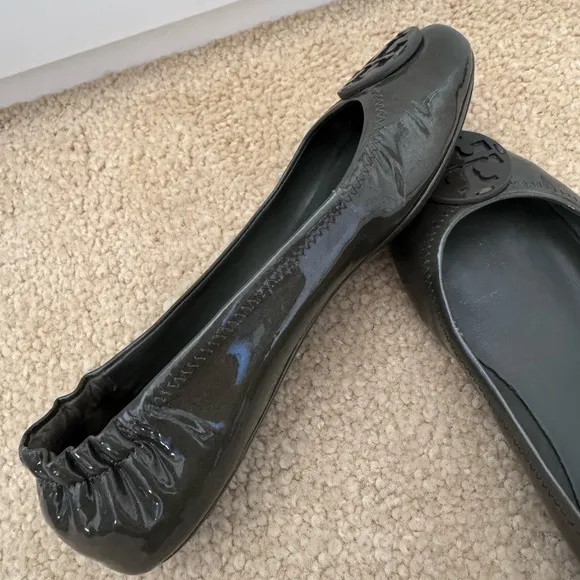 Tory Burch Minnie Travel Ballet Patent Leather Travel Flats, Moss Sz. 8M
