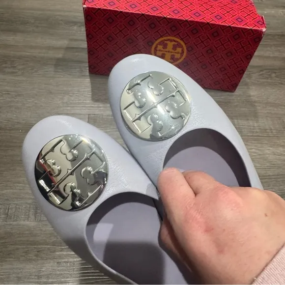 Tory Burch Minnie Travel Ballet Purple Leather Silver Logo Ballet Flats