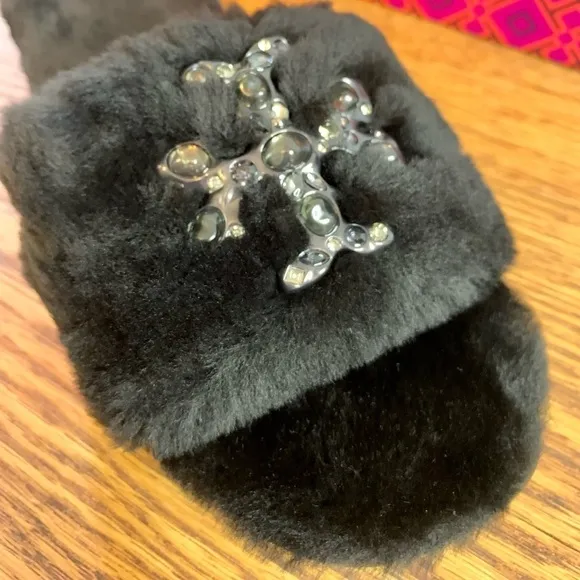 Tory Burch NWT Double T black shearling jeweled slides SZ 6.5M