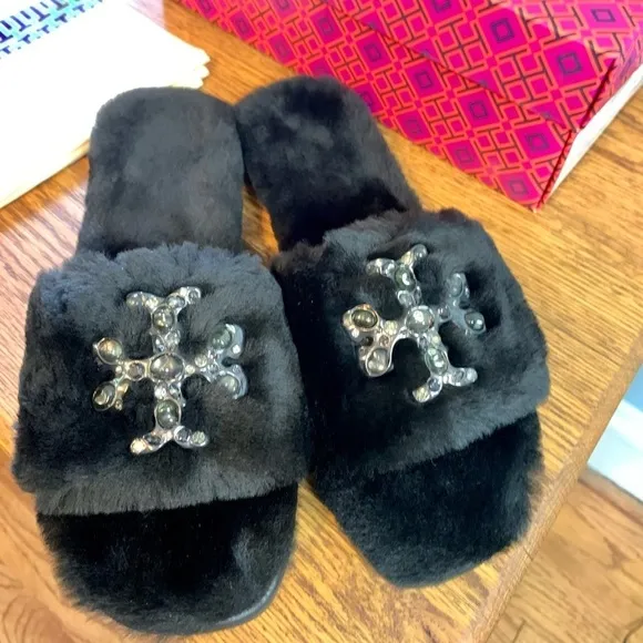 Tory Burch NWT Double T black shearling jeweled slides SZ 6.5M